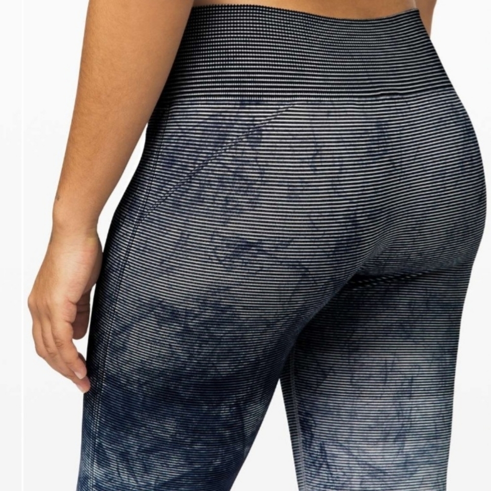 LULULEMON Ebb To Train Tight Wash Leggings - Picture 13 of 13